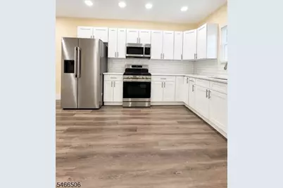 272 Schley St, Newark, NJ 07112 - Photo 9