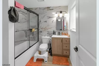73 Stuyvesant Ave, Newark, NJ 07106 - Photo 5