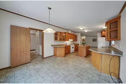37 Sherwood Park, Washington Township, NJ 07853 - Photo 3