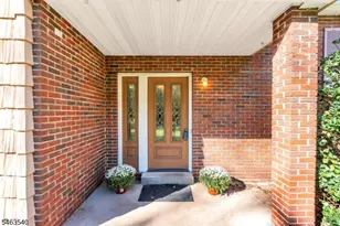 126 Timothy Pl, Bridgewater, NJ 08807 - Photo 5