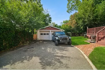 13 Duncan St, Millburn, NJ 07041 - Photo 27