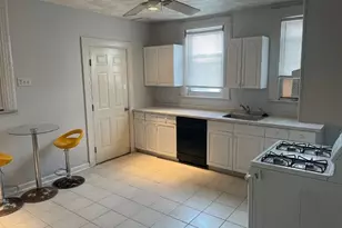 2 Howell Pl, Newark, NJ 07106 - Photo 5