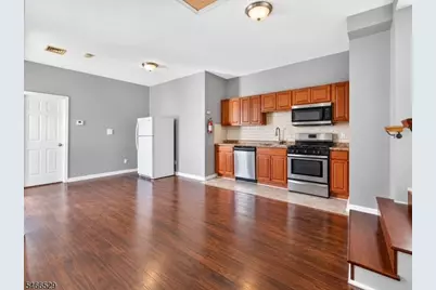 225 Chadwick Ave, Newark, NJ 07108 - Photo 9