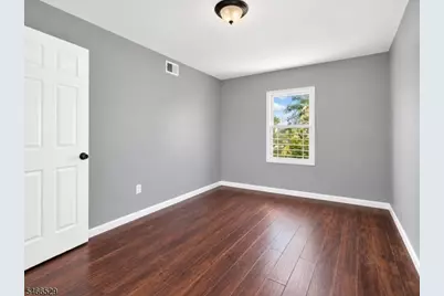 225 Chadwick Ave, Newark, NJ 07108 - Photo 19
