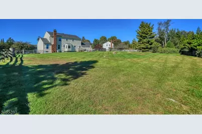 8 Elm Ct, Washington Township, NJ 07853 - Photo 25