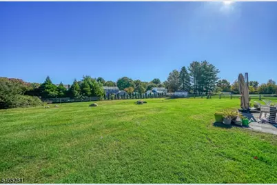8 Elm Ct, Washington Township, NJ 07853 - Photo 27