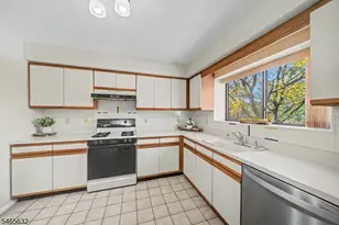 4 Patriot Crossing Ct, Rockaway Township, NJ 07866 - Photo 9