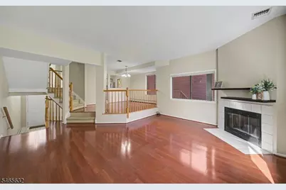 4 Patriot Crossing Ct, Rockaway Township, NJ 07866 - Photo 3