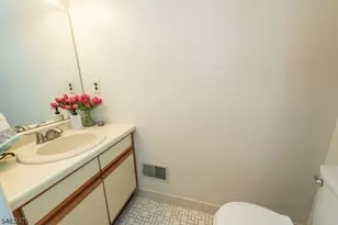 32 Bowfell Ct, Wayne, NJ 07470 - Photo 11