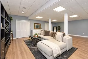 32 Bowfell Ct, Wayne, NJ 07470 - Photo 19