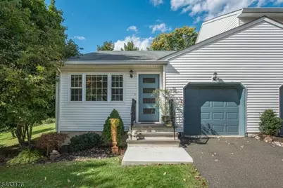 32 Bowfell Ct, Wayne, NJ 07470 - Photo 1