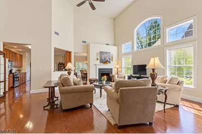 4 Bluffs Ct, Hamburg, NJ 07419 - Photo 5