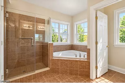 4 Bluffs Ct, Hamburg, NJ 07419 - Photo 15