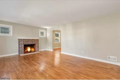 16 Hillside Pl, Cranford Township, NJ 07016 - Photo 7