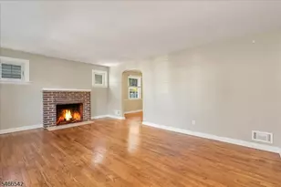 16 Hillside Pl, Cranford Township, NJ 07016 - Photo 7