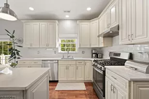 94 Princeton Ave, Rocky Hill, NJ 08553 - Photo 13