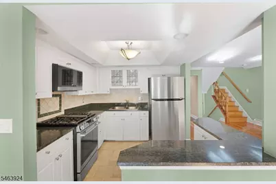 106 Stockton Ct, Parsippany, NJ 07950 - Photo 11