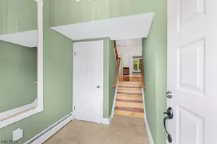 106 Stockton Ct, Parsippany, NJ 07950 - Photo 3