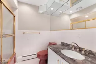 106 Stockton Ct, Parsippany, NJ 07950 - Photo 21