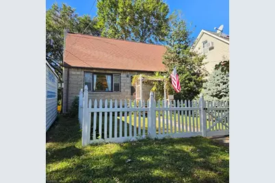 1940 Rutherford St, Rahway, NJ 07065 - Photo 1