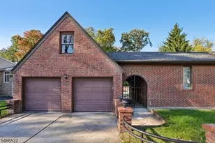 97 Amherst Ave, Woodbridge Township, NJ 07067 - Photo 5