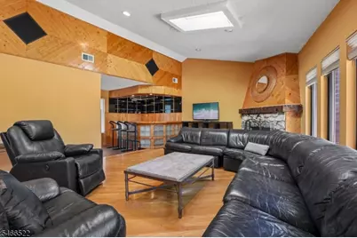 97 Amherst Ave, Woodbridge Township, NJ 07067 - Photo 19