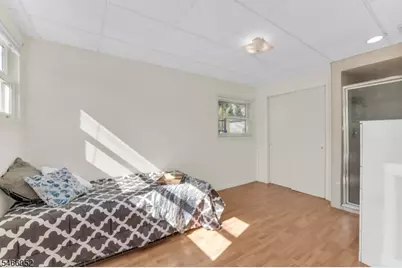212 Gordon Ave, Totowa, NJ 07512 - Photo 9
