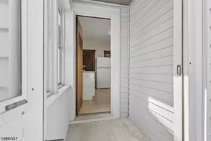 412 N Park Ave, Linden, NJ 07036 - Photo 19