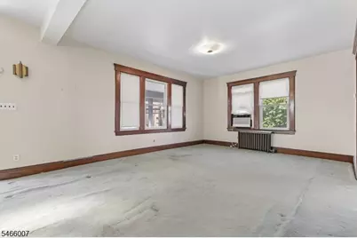 412 N Park Ave, Linden, NJ 07036 - Photo 9