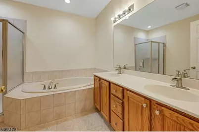 16 Havenhill Rd, Hardyston Township, NJ 07419 - Photo 17