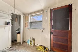 733 Adeline St, Trenton, NJ 08611 - Photo 9