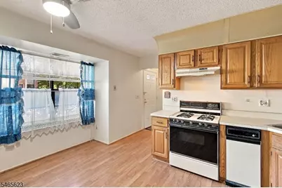 702 Brokaw Ct, Bridgewater, NJ 08807 - Photo 11