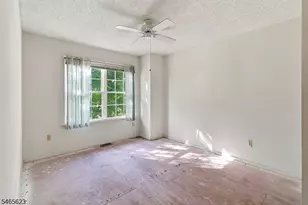 702 Brokaw Ct, Bridgewater, NJ 08807 - Photo 15