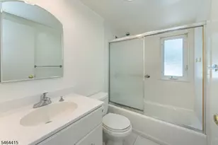 10 Fernwood Dr, Fair Lawn, NJ 07410 - Photo 17