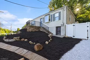 20 Greenwood Ave, Wanaque, NJ 07420 - Photo 3