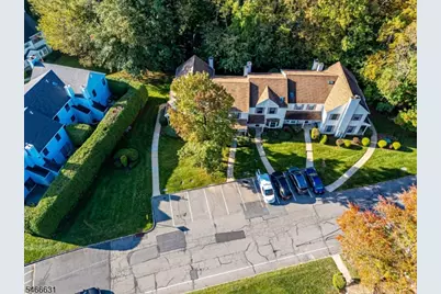 3302 Stonehedge Rd, Edison, NJ 08820 - Photo 5