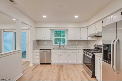 3302 Stonehedge Rd, Edison, NJ 08820 - Photo 19