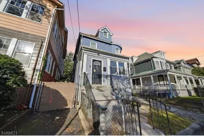 27 Richelieu Ter, Newark, NJ 07106 - Photo 3