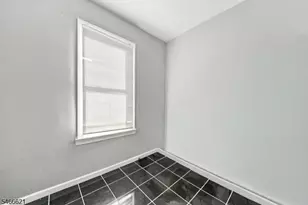 27 Richelieu Terrace, Newark, NJ 07106 - Photo 23