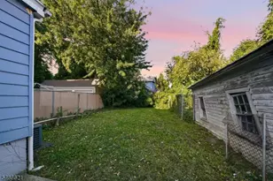 27 Richelieu Terrace, Newark, NJ 07106 - Photo 19