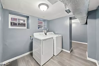 27 Richelieu Ter, Newark, NJ 07106 - Photo 35