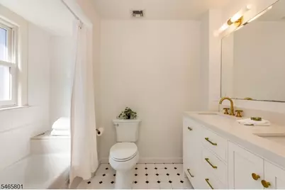 15 Euclid Pl, Montclair, NJ 07042 - Photo 23