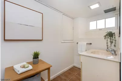 15 Euclid Pl, Montclair, NJ 07042 - Photo 27