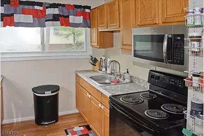 117 Vermont Trail, Hopatcong, NJ 07843 - Photo 3