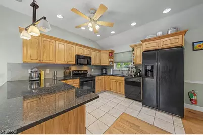 62 Logan Rd, Randolph Township, NJ 07869 - Photo 9