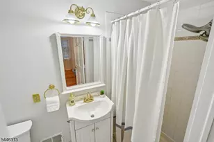 112 Flocktown Rd, Washington Township, NJ 07853 - Photo 37