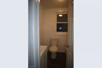 28 Stuyvesant Ave, Newark, NJ 07106 - Photo 5