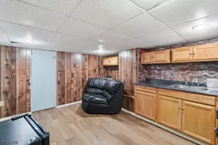 33 Fairbanks St, Hillside, NJ 07205 - Photo 13