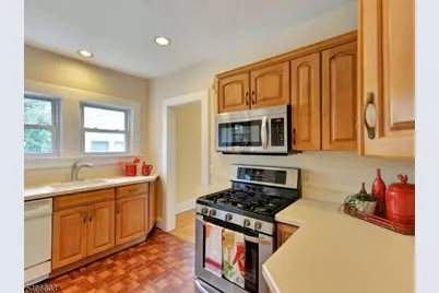69 Watchung Ave #1, Montclair, NJ 07043 - Photo 9