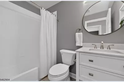 8 Oak Knoll Lane, Bedminster Township, NJ 07921 - Photo 11
